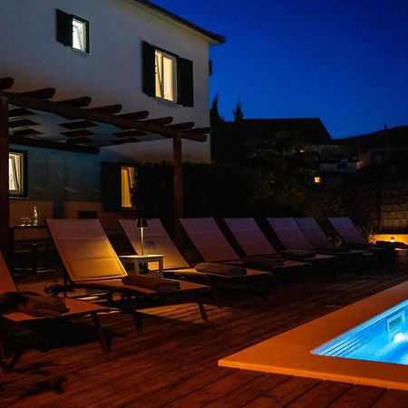Apartment Laura โตรกีร์ ภายนอก รูปภาพ