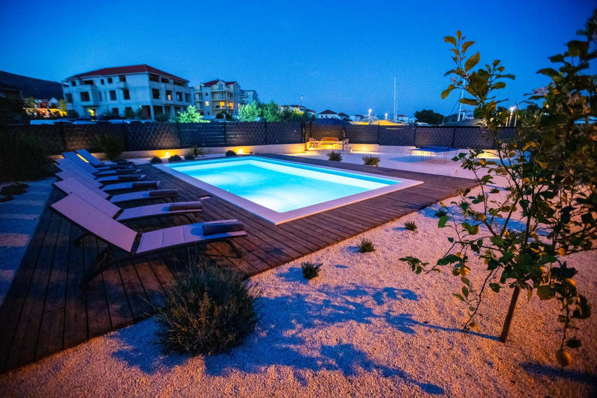 Apartment Laura โตรกีร์ ภายนอก รูปภาพ