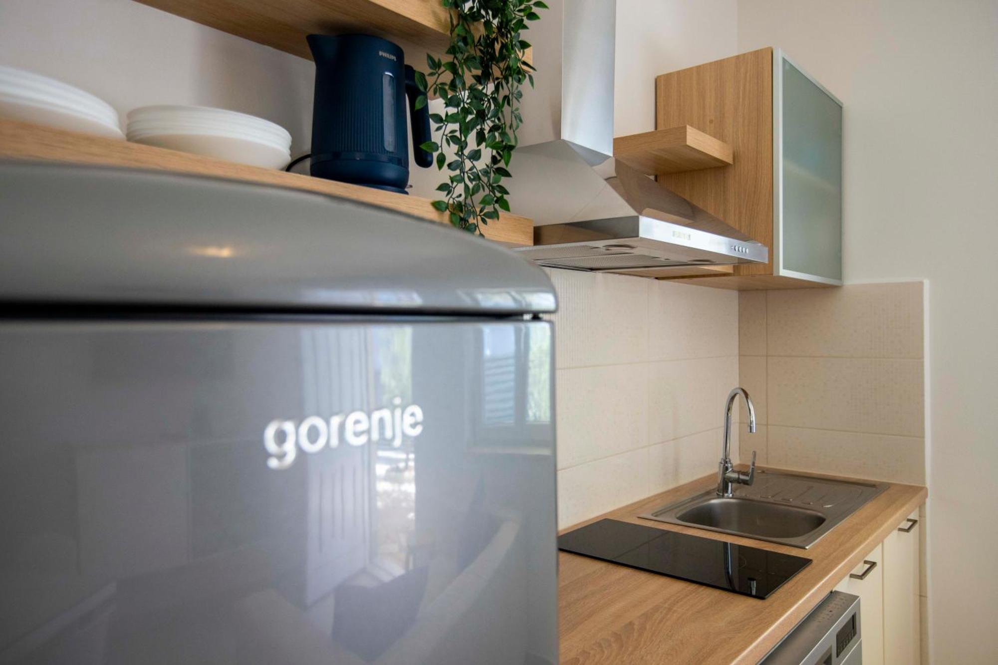 Apartment Laura โตรกีร์ ภายนอก รูปภาพ